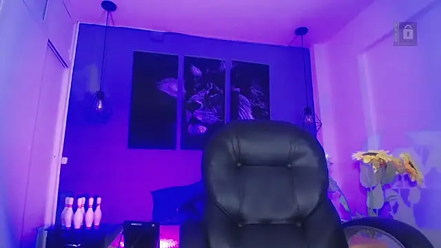 Snapshot of Draco_collins chatting on 11-14-25, 07:56 Draco collins online show from 11-14-25, 07:56