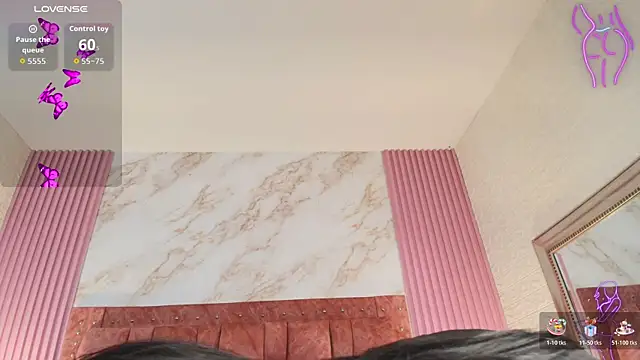 Snapshot of goldilockss15 chatting on 11-15-25, 03:15 goldilockss15 online show from 11-15-25, 03:15