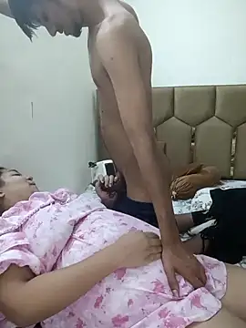 Snapshot of Strip-Couples chatting on 03-08-25, 07:42 Strip-Couples online show from 03-08-25, 07:42