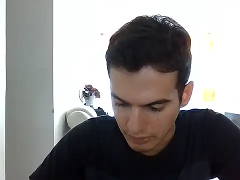 Snapshot of Thiagobb7 chatting on 09-20-25, 09:49 Thiagobb7 online show from 09-20-25, 09:49