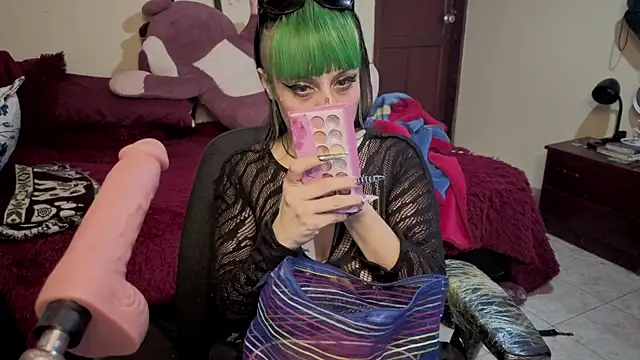 freyaa sorcerees online show from 01-14-26, 03:23