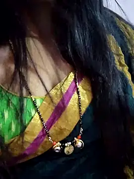 Snapshot of Indian_kannada_girl1 chatting on 03-14-25, 04:43 Indian kannada girl1 online show from 03-14-25, 04:43