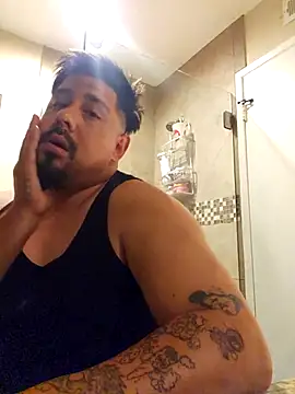 Snapshot of big_sexy_one chatting on 03-07-25, 11:29 big sexy one online show from 03-07-25, 11:29