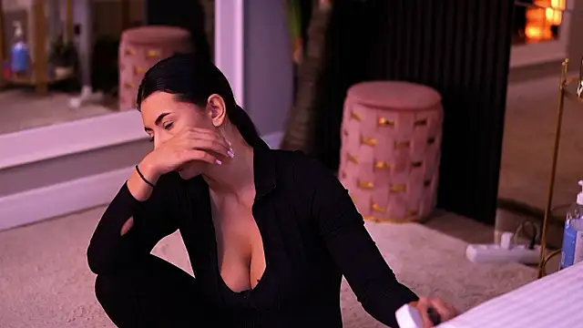 TanyaVonDe online show from 03-17-26, 06:00