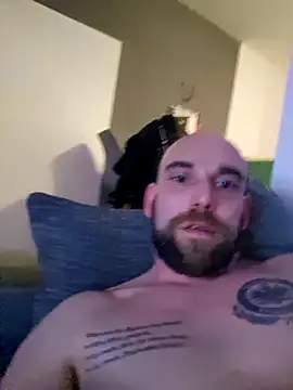 Snapshot of Smokeym123 chatting on 02-20-26, 04:31 Smokeym123 online show from 02-20-26, 04:31