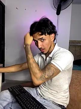 Zayn kane online show from 11-08-25, 09:24