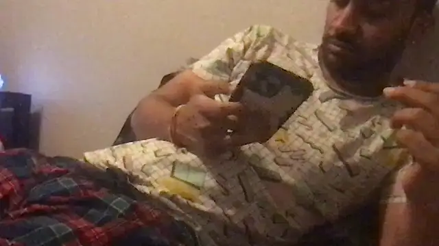 Snapshot of hami513 chatting on 09-20-25, 02:23 hami513 online show from 09-20-25, 02:23