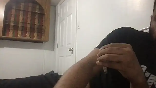 Snapshot of hami513 chatting on 10-06-25, 03:37 hami513 online show from 10-06-25, 03:37