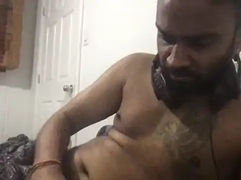 Snapshot of hami513 chatting on 10-06-25, 07:11 hami513 online show from 10-06-25, 07:11