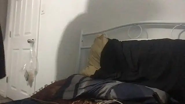 Snapshot of hami513 chatting on 10-12-25, 12:09 hami513 online show from 10-12-25, 12:09