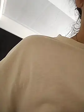 Snapshot of Seet_Hanna chatting on 09-26-25, 02:32 Seet Hanna online show from 09-26-25, 02:32