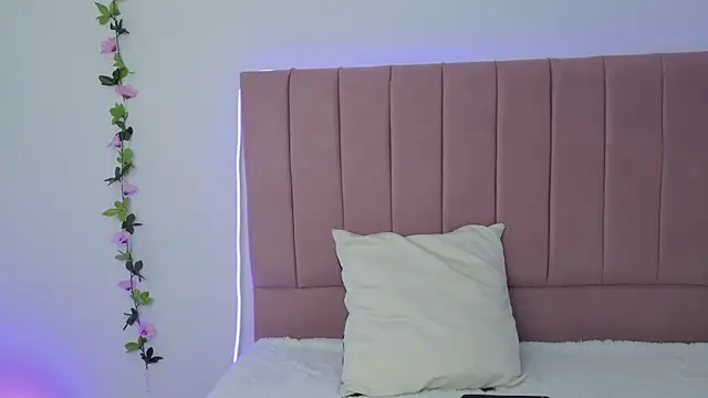 Snapshot of eva_sin18 chatting on 03-13-25, 11:41 eva sin18 online show from 03-13-25, 11:41