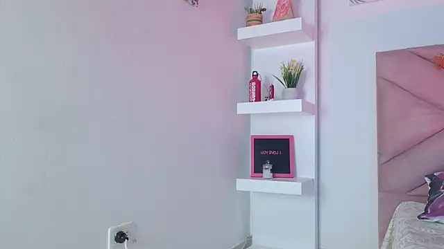 Snapshot of eva_sin18 chatting on 09-23-25, 11:08 eva sin18 online show from 09-23-25, 11:08