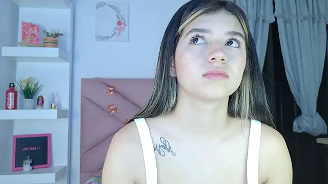 Snapshot of eva_sin18 chatting on 09-27-25, 11:10 eva sin18 online show from 09-27-25, 11:10