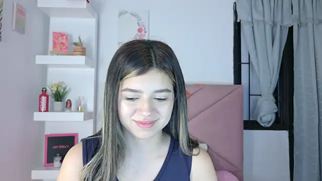 Snapshot of eva_sin18 chatting on 10-02-25, 11:12 eva sin18 online show from 10-02-25, 11:12