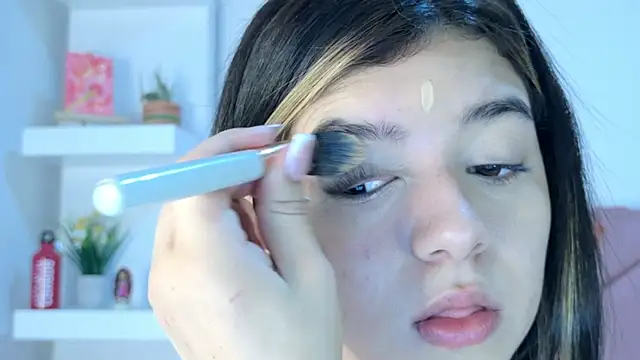 Snapshot of eva_sin18 chatting on 10-06-25, 11:13 eva sin18 online show from 10-06-25, 11:13