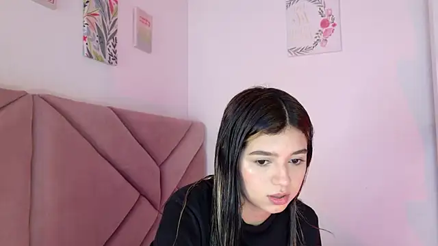 Snapshot of eva_sin18 chatting on 10-12-25, 11:15 eva sin18 online show from 10-12-25, 11:15