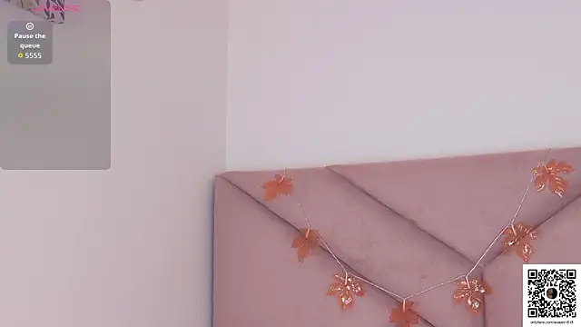 Snapshot of eva_sin18 chatting on 10-28-25, 01:31 eva sin18 online show from 10-28-25, 01:31