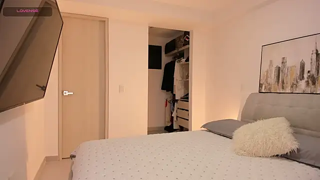 Snapshot of Danyblonde_ chatting on 03-08-25, 04:34 Danyblonde online show from 03-08-25, 04:34