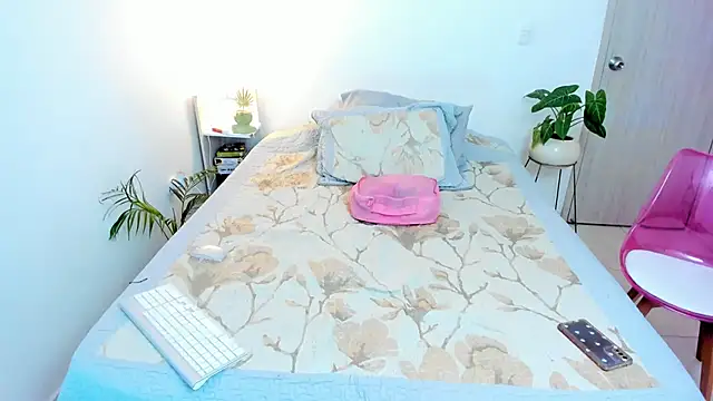 roxy hell online show from 02-20-26, 08:31