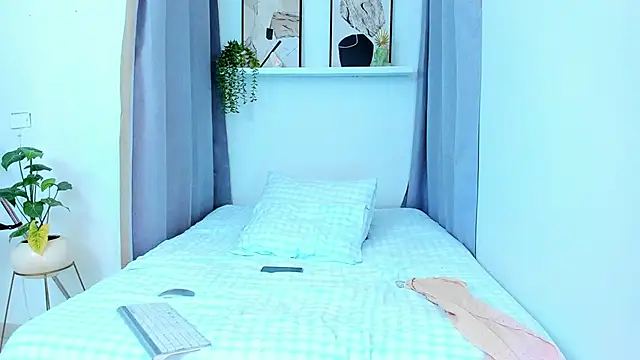 roxy hell online show from 03-13-26, 09:10