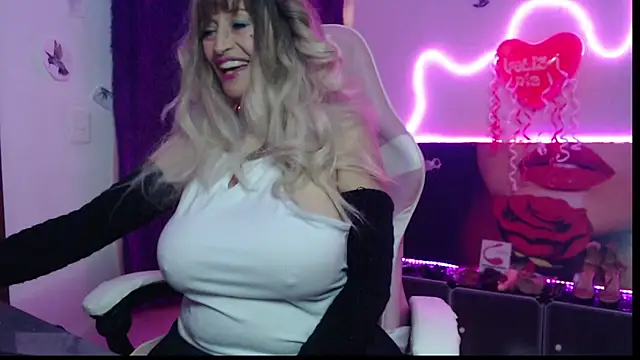 Matureboobs 111 online show from 09-24-25, 02:26