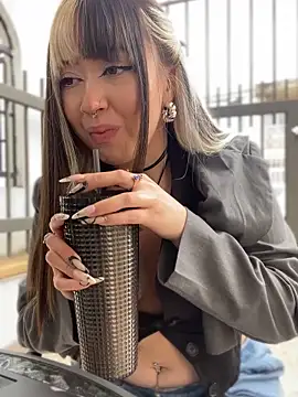 Snapshot of VictoriaGerard_Pink chatting on 09-08-25, 04:39 VictoriaGerard Pink online show from 09-08-25, 04:39