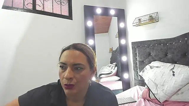 Milf-Prettyboobs online show from 03-04-26, 11:11