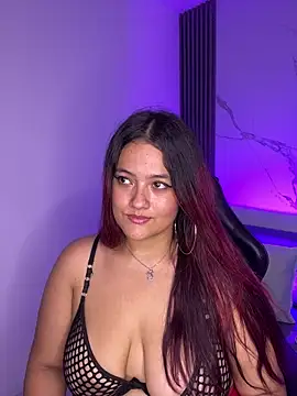 Snapshot of VanessaScott_ chatting on 10-03-25, 06:54 VanessaScott  online show from 10-03-25, 06:54
