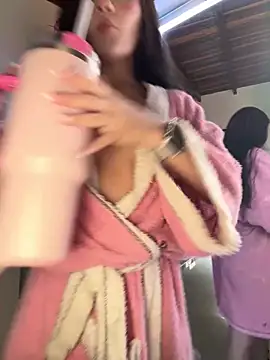 Snapshot of Paulet_Johnson chatting on 03-20-25, 06:31 Paulet Johnson online show from 03-20-25, 06:31