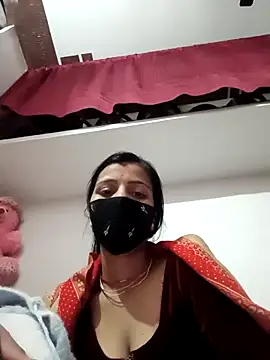 Snapshot of Daya_Chheda chatting on 11-17-25, 12:05 Daya Chheda online show from 11-17-25, 12:05