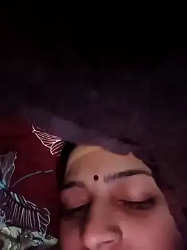 Snapshot of Daya_Chheda chatting on 11-25-25, 06:19 Daya Chheda online show from 11-25-25, 06:19