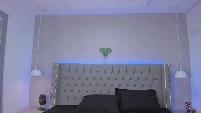 Emiliana Rios online show from 03-14-25, 03:37