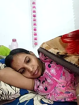 Hotty-Nidhi online show from 11-20-25, 05:34