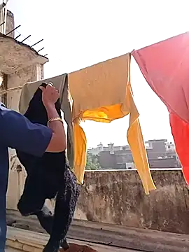 Hotty-Nidhi online show from 12-16-25, 05:01