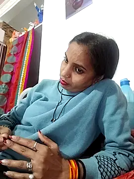 Hotty-Nidhi online show from 02-05-26, 04:33