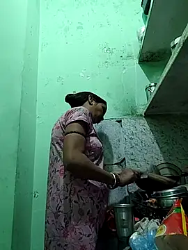 Hotty-Nidhi online show from 02-25-26, 03:43