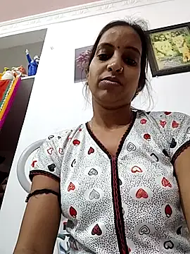 Hotty-Nidhi online show from 02-27-26, 01:38