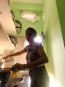 Hotty-Nidhi online show from 04-06-26, 04:46