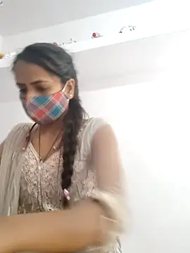 Snapshot of indiancute43 chatting on 03-11-25, 12:17 indiancute43 online show from 03-11-25, 12:17