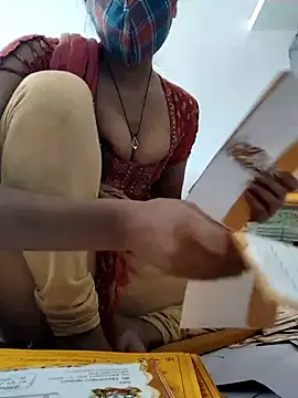 Snapshot of indiancute43 chatting on 03-15-25, 05:19 indiancute43 online show from 03-15-25, 05:19