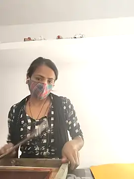 Snapshot of indiancute43 chatting on 03-16-25, 10:55 indiancute43 online show from 03-16-25, 10:55