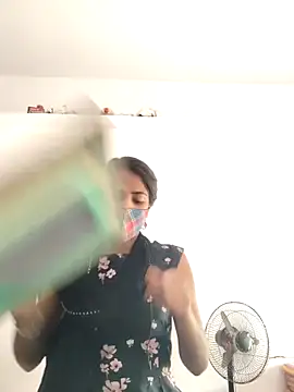 Snapshot of indiancute43 chatting on 03-20-25, 09:26 indiancute43 online show from 03-20-25, 09:26