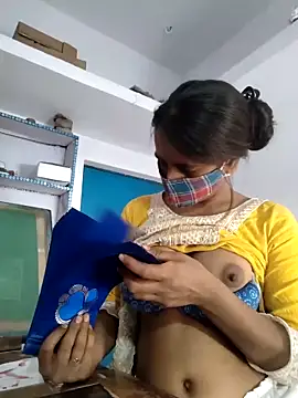 Snapshot of indiancute43 chatting on 04-11-26, 07:56 indiancute43 online show from 04-11-26, 07:56