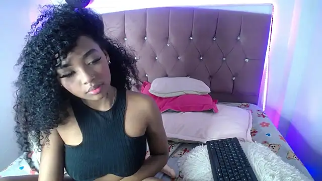 charlotte walker1 online show from 03-17-25, 04:51