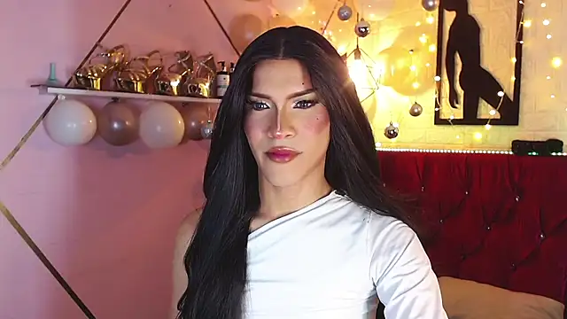 agatha rodriguez online show from 12-15-25, 01:48