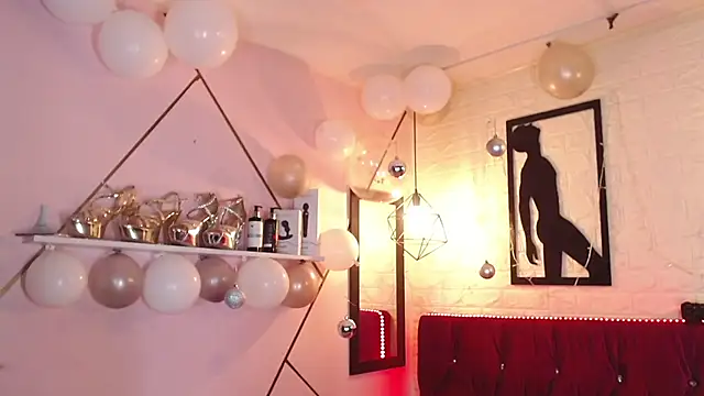 agatha rodriguez online show from 12-19-25, 01:18