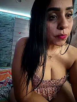 Snapshot of L_ucero chatting on 09-23-25, 09:18 L ucero online show from 09-23-25, 09:18