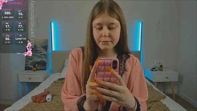 Snapshot of YamatoBrodsky chatting on 10-17-25, 07:05 YamatoBrodsky online show from 10-17-25, 07:05