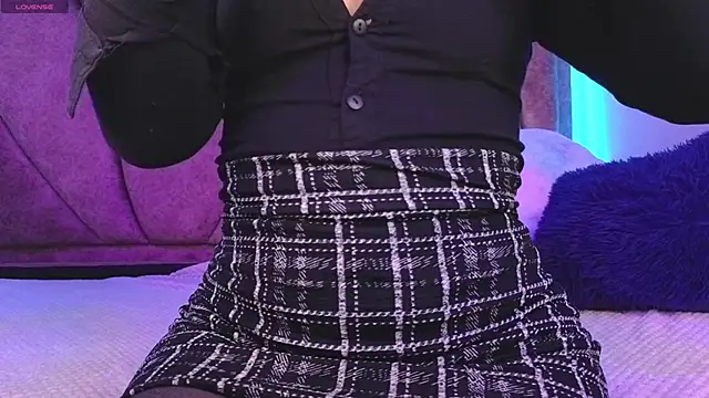 Kanela miller  online show from 04-11-26, 12:20